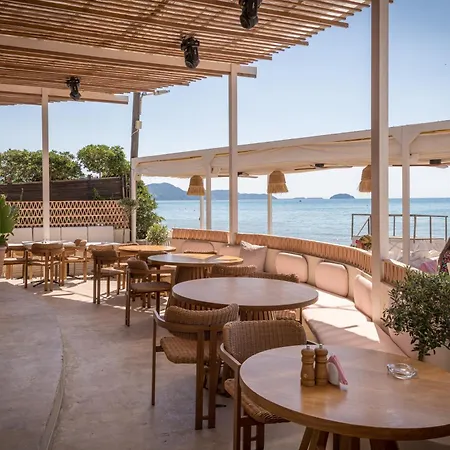 Bed and Breakfast Cp Seafront Λαγανάς